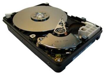 1513-hdd-od-srodka.jpg