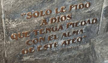 1685-epitafio-personaje-1.jpg