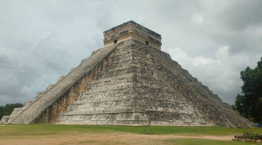 882-chichen-itza.jpg